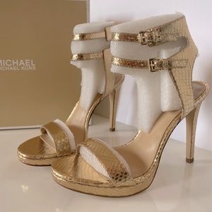 Michael Kors Ashby Sandal Metallic Leather Pale Gold Size 7.5 / 38